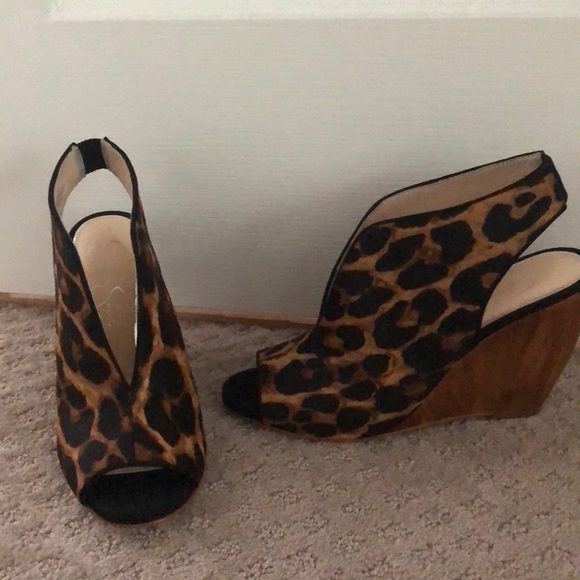 Jessica Simpson leopard wedges 🔥 - Picture 1 of 2